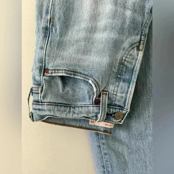 Levi’s jeans new without tags size 24 slim Jean - Picture 2 of 8